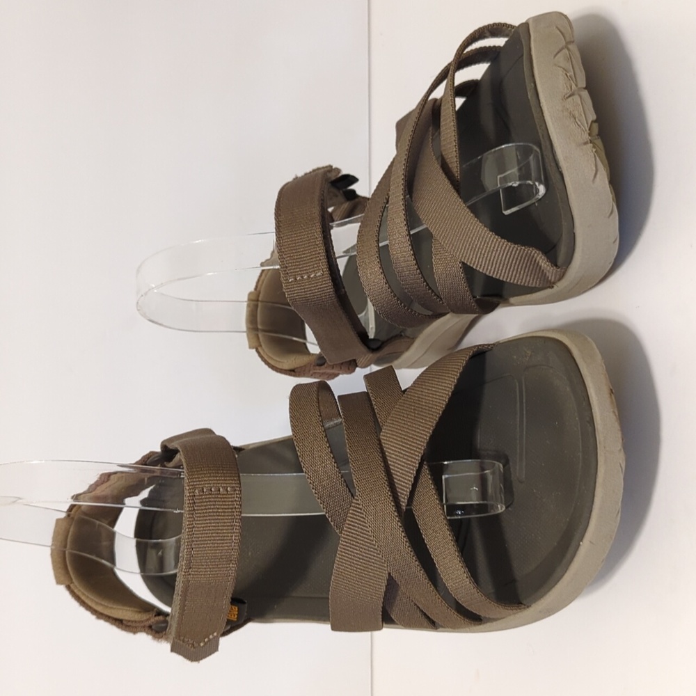 Teva Sunborn sandals womans size 10